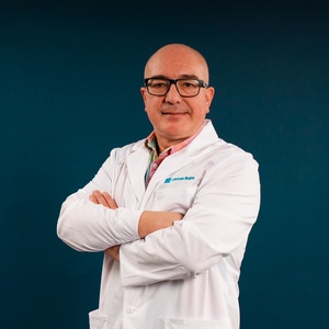 Dr. Roberto Fuentes Navarrete