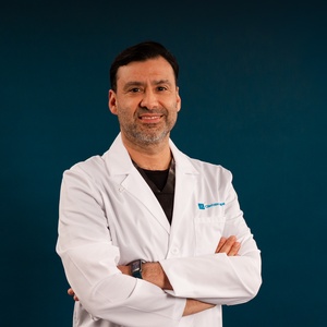 Dr. Cristián González Collao